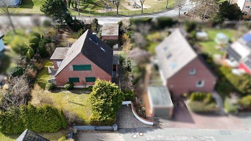 Luftbildaufnahme - Vielseitiges Einfamilienhaus mit Einliegerwohnung