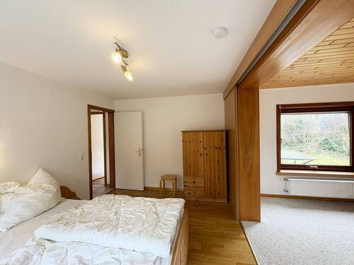 EG: Schlafzimmer 2 - 