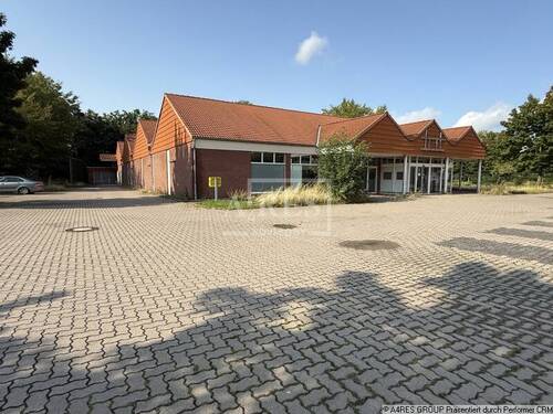 Objektansicht - Großes Grundstück für Ideen - Einzelhandelsareal in Leuna