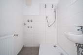 Modernes Badezimmer - 