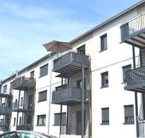 3 ZKB-Dachgeschosswohnung im 2.OG (Dachgeschoss) Fußbodenheizung Balkon Einbauküche Stellplatz Kellerraum - Konz