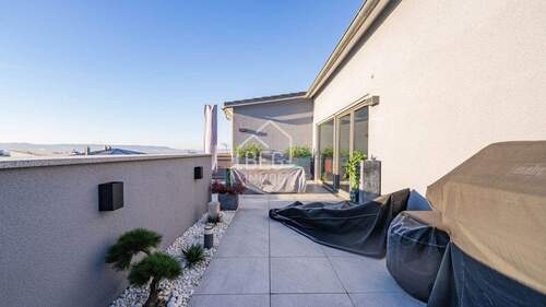 Dachterrasse - 3 Zimmer Etagenwohnung zum Kaufen in Öhringen