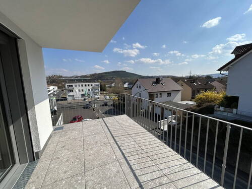 Balkon mit Ausblick - 3 Zimmer Etagenwohnung in Zell am Main