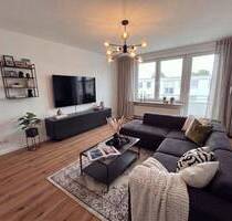 Erstbezug nach Renovierung: helle 4-Zimmer-Wohnung mit Südbalkon - provisionsfrei - Bünde