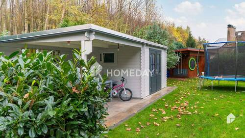 Nebenhaus - 