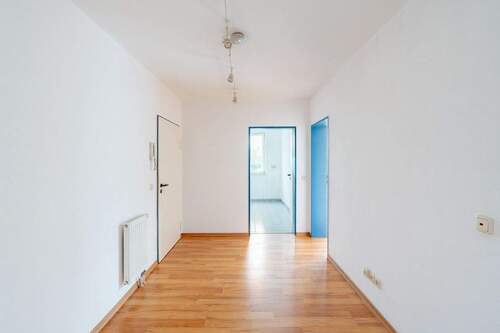 Diele Bild 2 - 3 Zimmer Etagenwohnung in Dresden