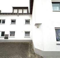 4 - Zimmerwohnung im 1. Obergeschoss Gäste-WC Kellerraum PKW-Stellplatz ohne Balkon - Konz