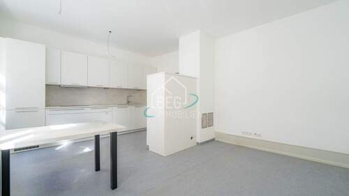 Wohnzimmer - Charmante Erdgeschosswohnung mit Einbauküche in zentraler Lage