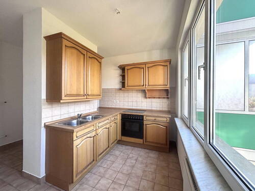 Küche mit Einbauküche - 