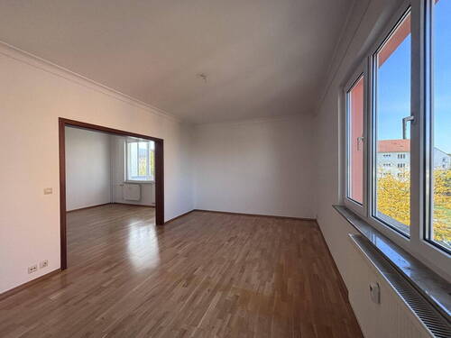 Wohnzimmer dritte Ansicht - 3 Zimmer Etagenwohnung in Hoyerswerda