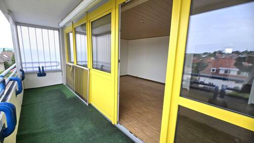 Balkon - Etagenwohnung mit 82,00 m&sup2; in Eschwege zur Miete