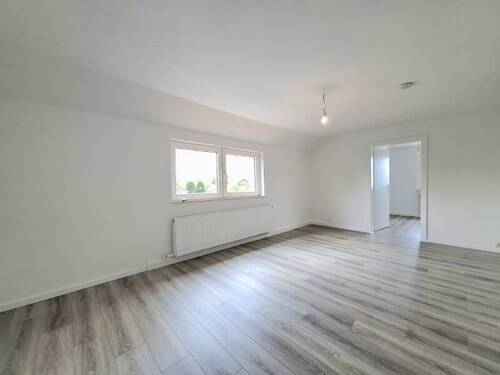 Wohnzimmer - 3 Zimmer Etagenwohnung zur Miete in Minden
