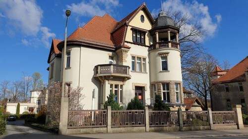 Ansicht - Einziehen und Wohlfühlen: 2-Zimmer-Wohnung mit Balkon