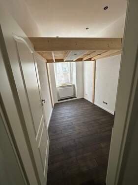 IMG_3013.JPG - Als 4-er WG-geeignet Frei ab 01.02.2026 Gute Lage 4-Zimmer-Wohnung