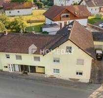Großzügiges Mehrfamilienhaus mit drei Wohneinheiten + Gewerbe und idyllischem Garten - Aidenbach