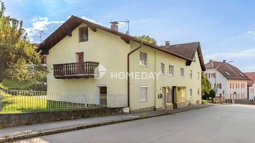 Außenansicht 3 - 1 Zimmer Mehrfamilienhaus, Wohnhaus in Aidenbach