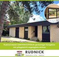 Rudnick bietet GARTENHOFHAUS: geräumiger Bungalow mit pflegeleicht angelegtem Atrium - Bad Nenndorf