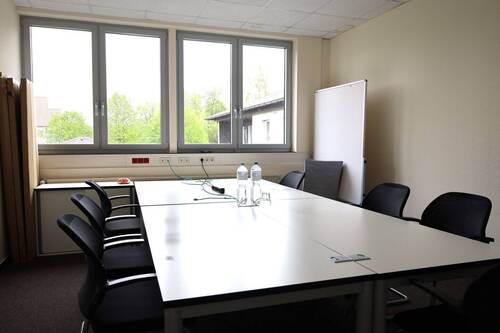 Besprechnungszimmer - 