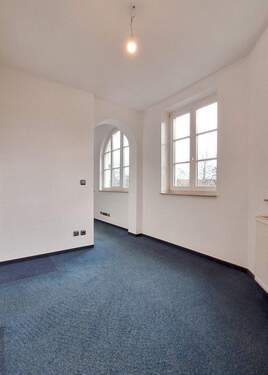 Arzt - Mehrfamilienhaus, Wohnhaus in Saalfeld