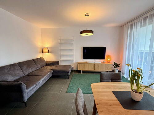 Wohnzimmer - 3 Zimmer Etagenwohnung in Stuttgart