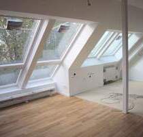 Gepflegte 5-Zimmer-Dachgeschoss-Wohnung-in München