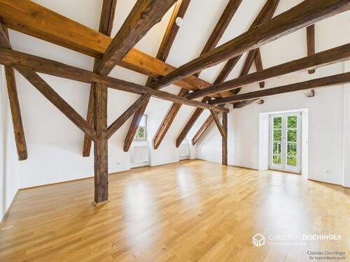 Wohnzimmer - 2 Zimmer Etagenwohnung zur Miete in Regensburg / Wutzlhofen