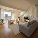 Wohnzimmer Beispiel Möbel - Lichtdurchflutete Dachgeschosswohnung mit Galerie & Südwest-Balkon!