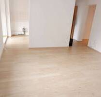 Alles NEU !!! Balkon + offener Küche im 1. OG !!! - Chemnitz Sonnenberg