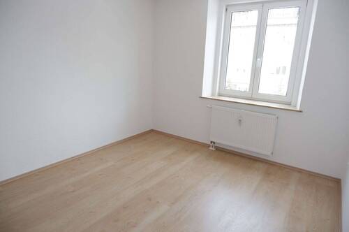 Schlafzimmer - 3 Zimmer Etagenwohnung in Chemnitz