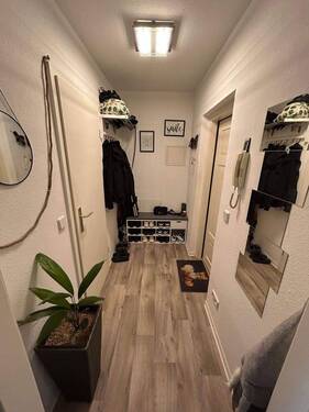 Flur - 2 Zimmer Etagenwohnung zur Miete in Bernburg