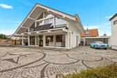 Haupthaus - 1 Zimmer Einfamilienhaus zum Kaufen in Hausen
