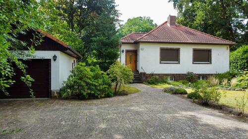 Außenansicht - Wohnglück in Falkensee: Charmantes Haus mit Wintergarten und Gartenidylle