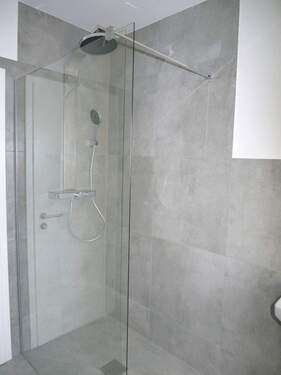 Große Dusche - 