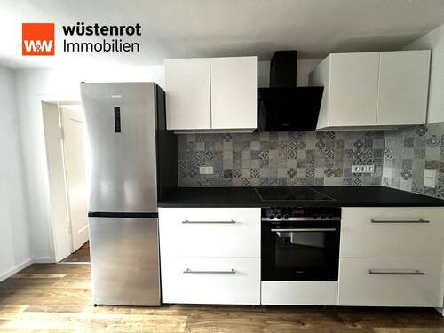 Küche mit Zugang zum Wohnzimmer - 