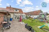 QI-6903 Terrasse zum Garten - 