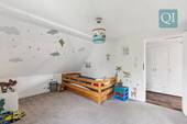 QI-6903 Schlafzimmer 1 OG - 