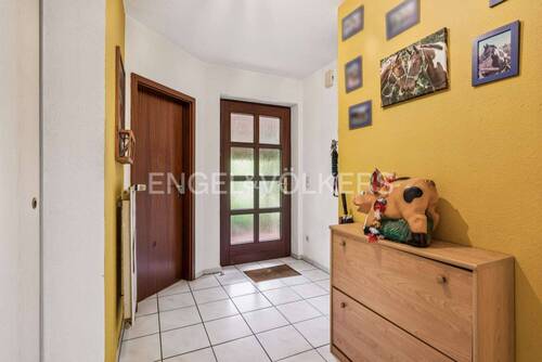 Eingangsbereich - 4 Zimmer Reihenendhaus zum Kaufen in Ammersbek