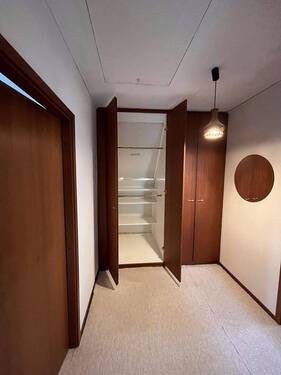 Einbauschrank im Flur OG - 