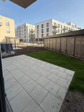 Terrasse mit Garten - 