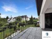 Balkon zu Schlaf und Gästezimmer - 