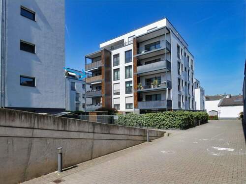 Ansicht Haus - 4 Zimmer Etagenwohnung zum Kaufen in Frankfurt