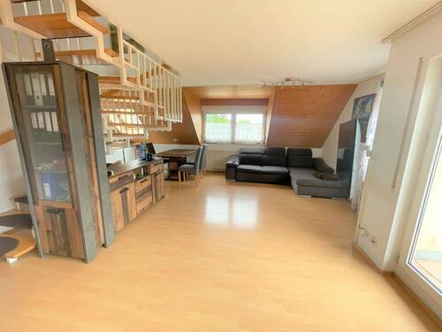 Wohnen- Essen - Maisonnettewohnung im Zentrum, hell, gepflegt und kurzfristig bezugsfrei