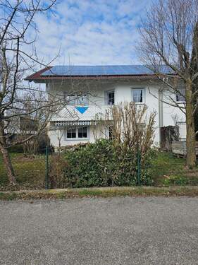 Foto.jpg - 6 Zimmer Doppelhaushälfte zur Miete in Burghausen