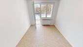 Wohnzimmer - 3 Zimmer Etagenwohnung zur Miete in Chemnitz