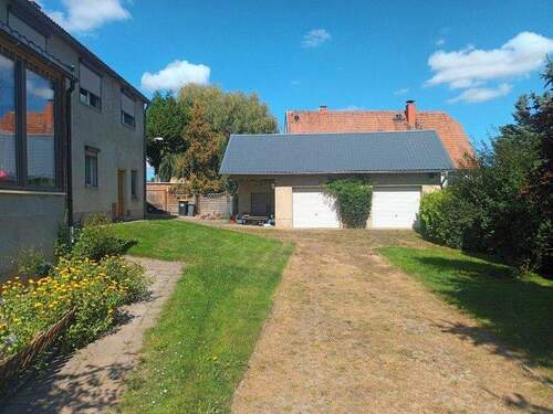 Außenansicht - Mehrfamilienhaus, Wohnhaus mit 200,00 m&sup2; in Gleisberg zum Kaufen