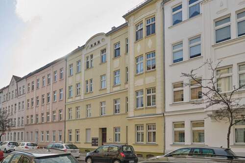 Straßenansicht - Ruhige zwei Zimmer nahe TH Brandenburg