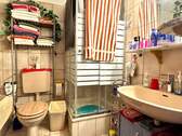 Bad mit Dusche &... - 