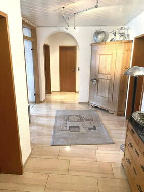 Flur OG - Einfamilienhaus mit 160,00 m&sup2; in Billigheim zum Kaufen