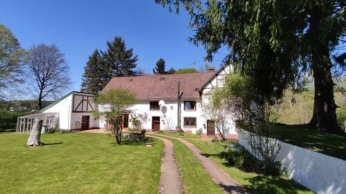 Hofansicht - 1 Zimmer Einfamilienhaus in Helferskirchen