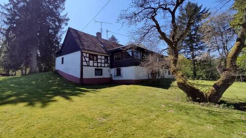 Rückansicht - Einfamilienhaus mit 326,00 m&sup2; in Helferskirchen zum Kaufen